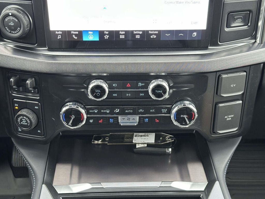 New 2026 Ford F350 Platinum w/ Tremor Off-Road Package AWD/4WD image 15
