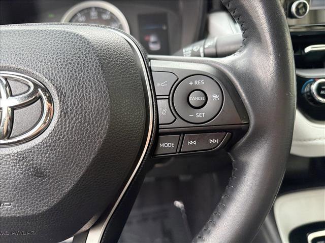 Used 2020 Toyota Corolla SE w/ SE Premium Package image 16