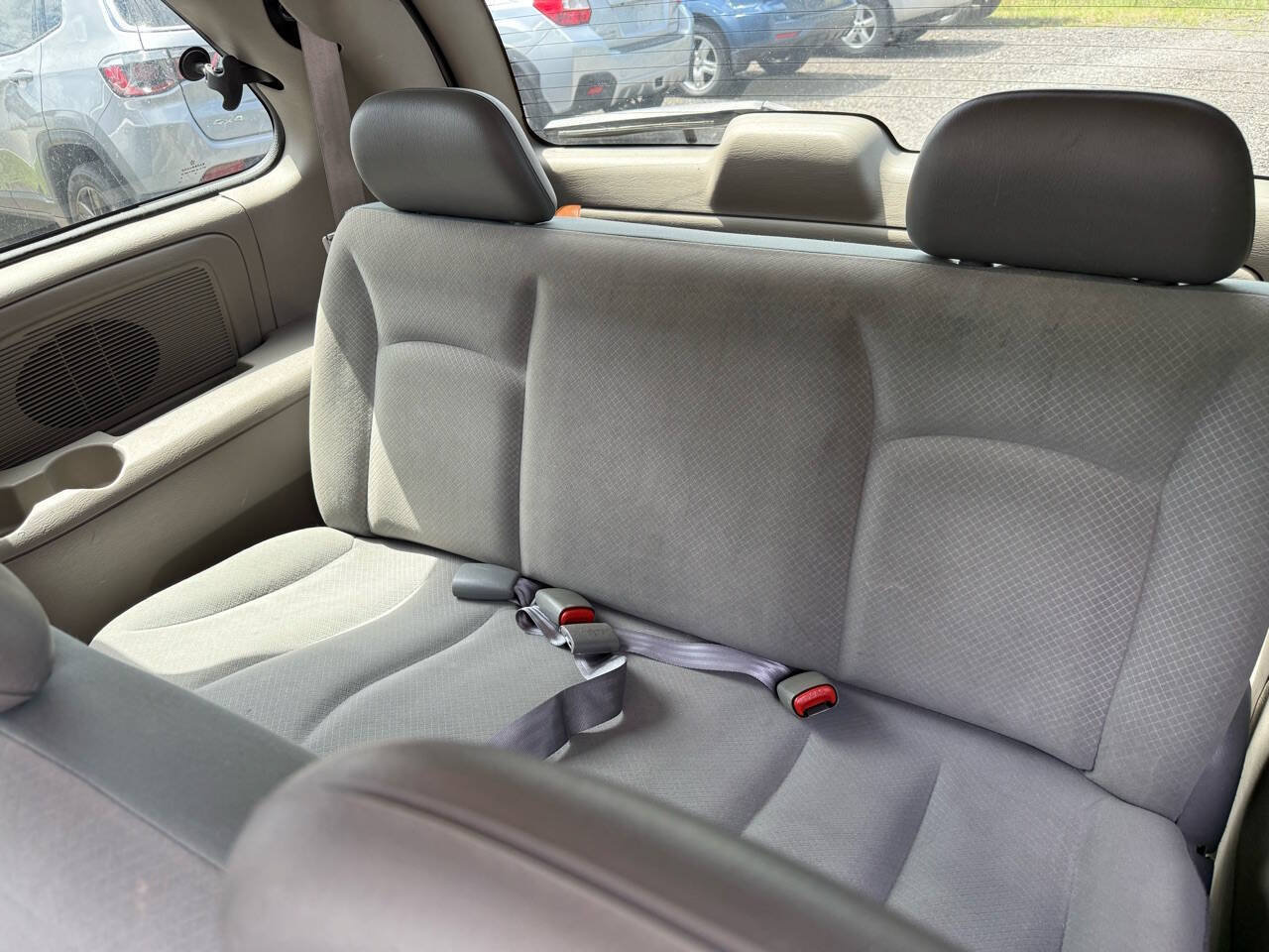 Used 2002 Dodge Caravan SE FWD image 10