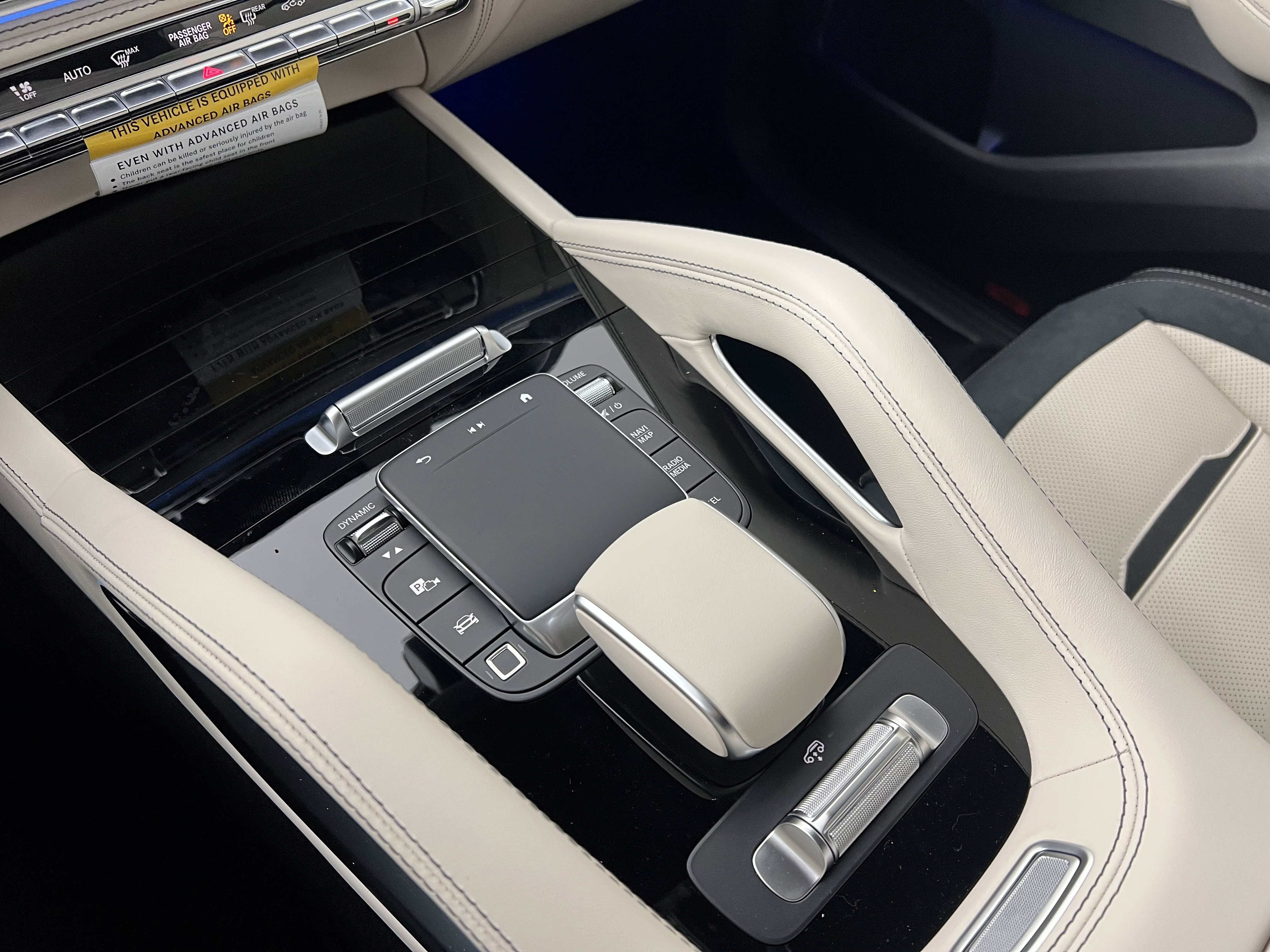 New 2026 Mercedes-Benz GLE 53 AMG 4MATIC Coupe image 34