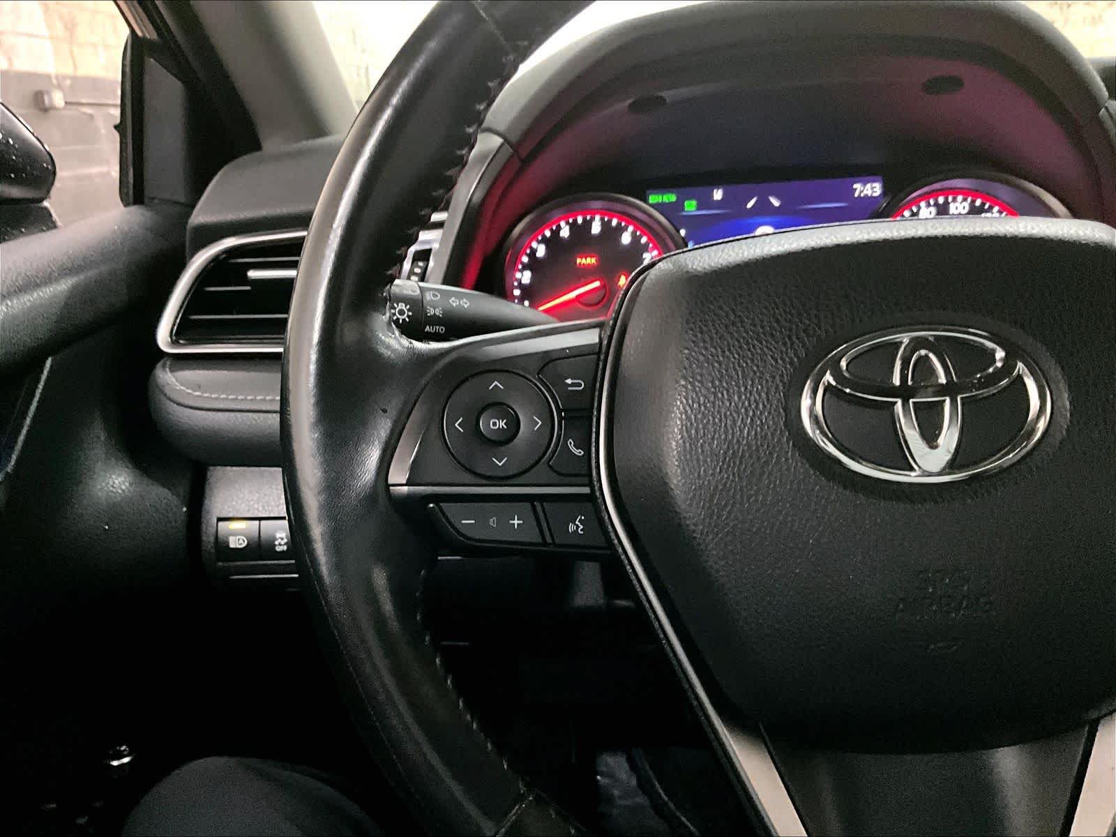 Used 2022 Toyota Camry XSE FWD image 20