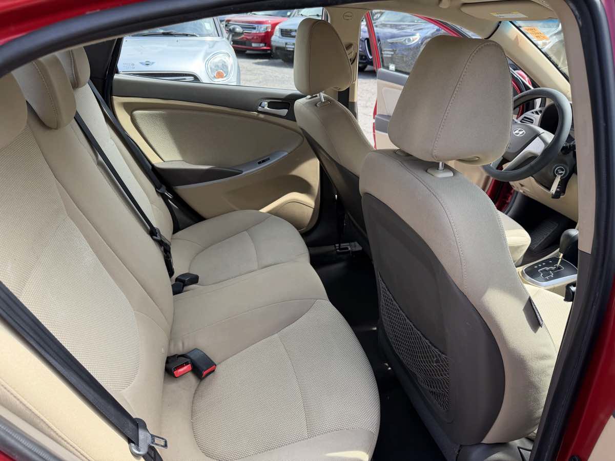 Used 2014 Hyundai Accent GLS FWD image 14