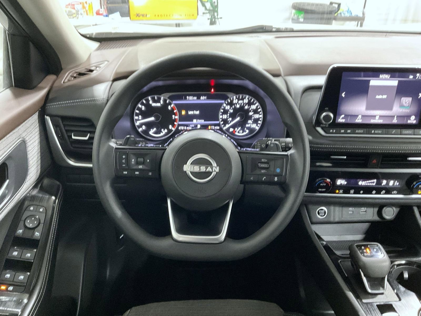 Used 2023 Nissan Rogue SV AWD/4WD image 13