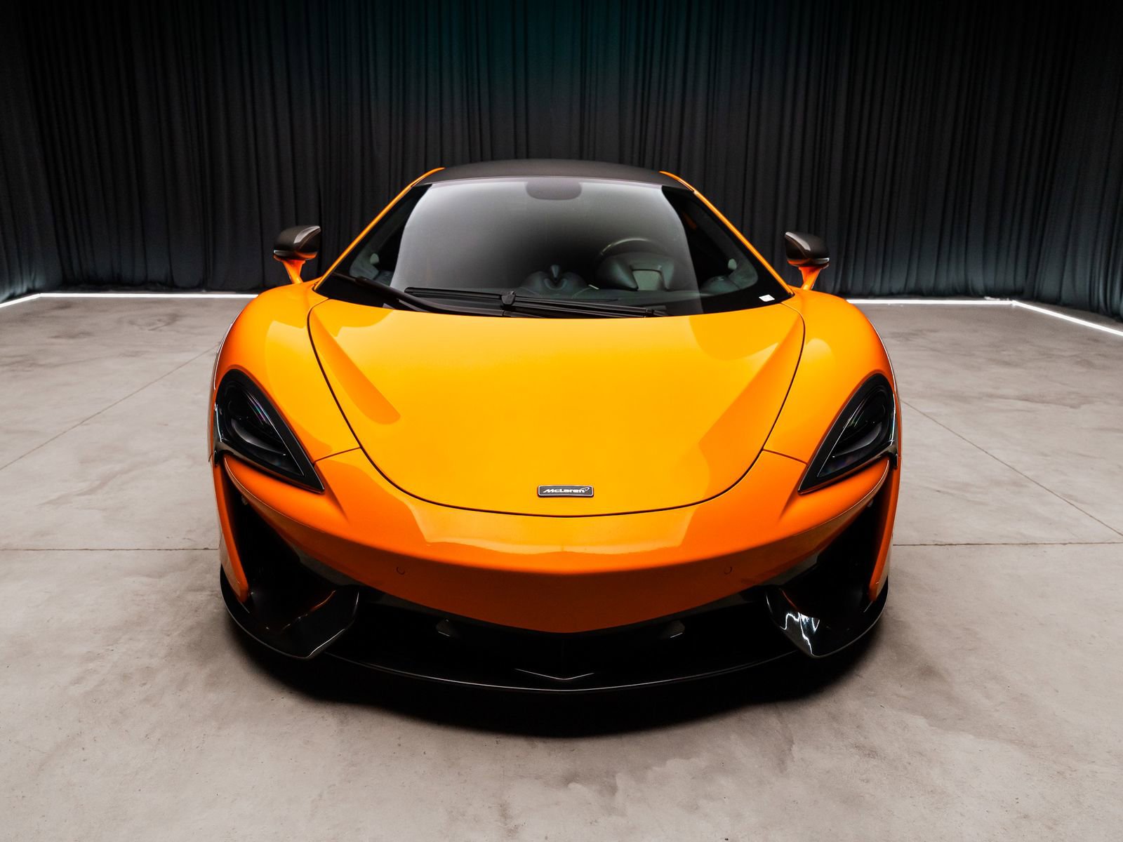 Used 2016 McLaren 570S Coupe RWD image 10