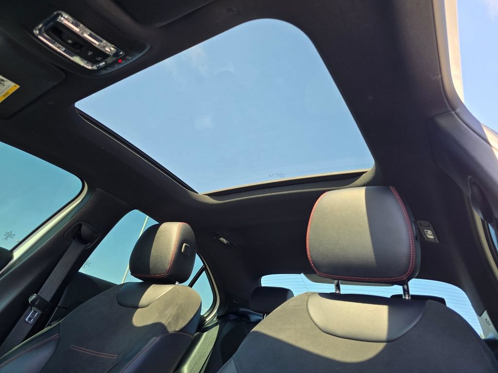 Used 2022 Mercedes-Benz A 220 4MATIC image 30
