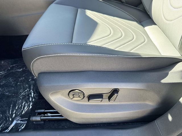 New 2026 Volkswagen Tiguan SE R-Line image 14