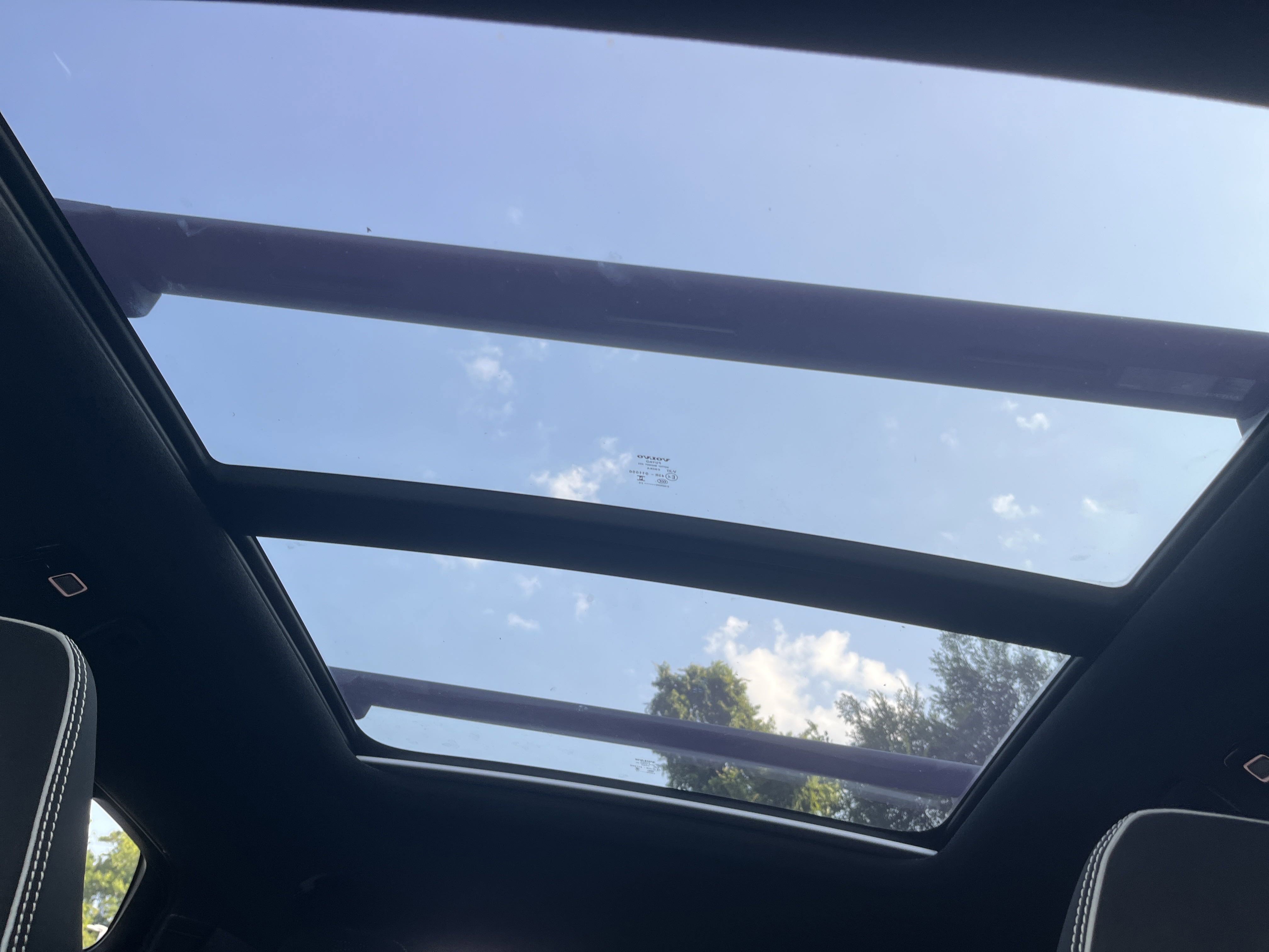 Used 2026 Volvo XC40 B5 Ultra w/ Protection Package Premier image 31