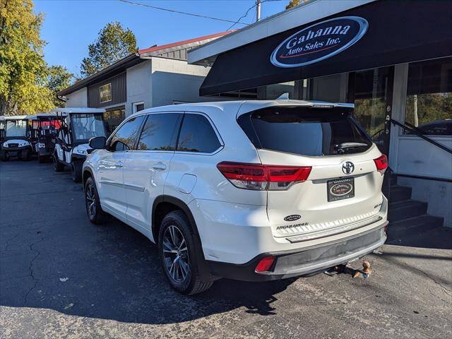 Used 2017 Toyota Highlander Plus w/ Protection Package #3 AWD/4WD image 3