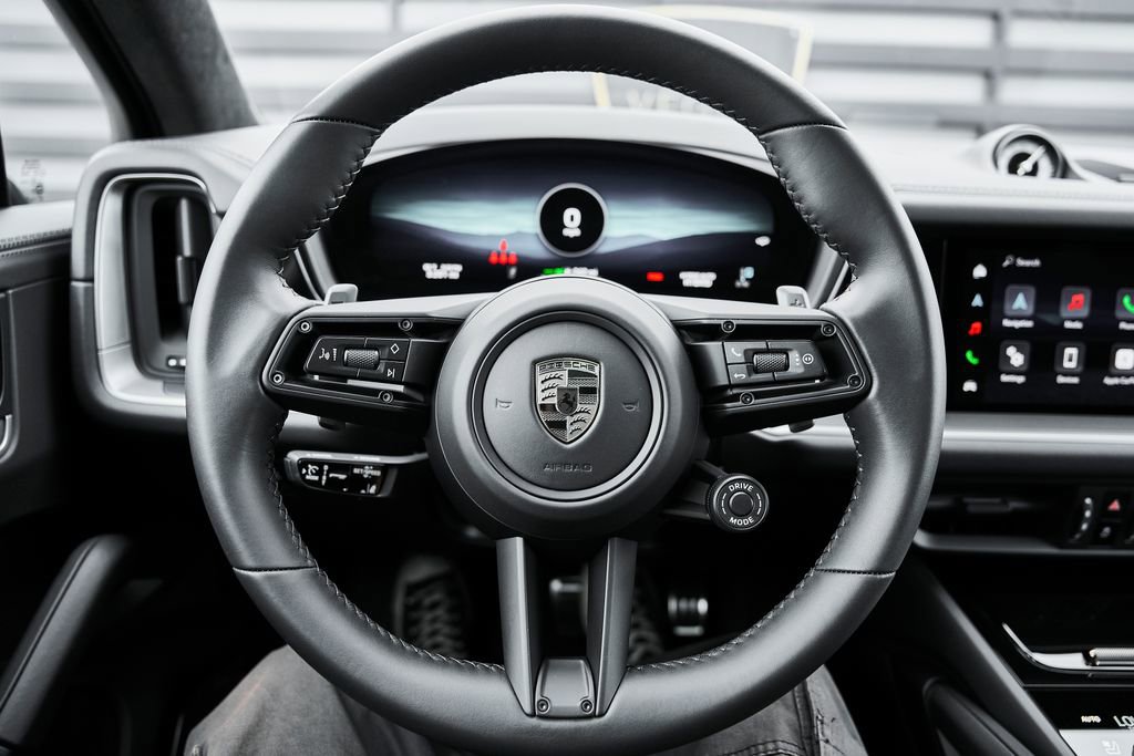 Used 2026 Porsche Cayenne Turbo image 57