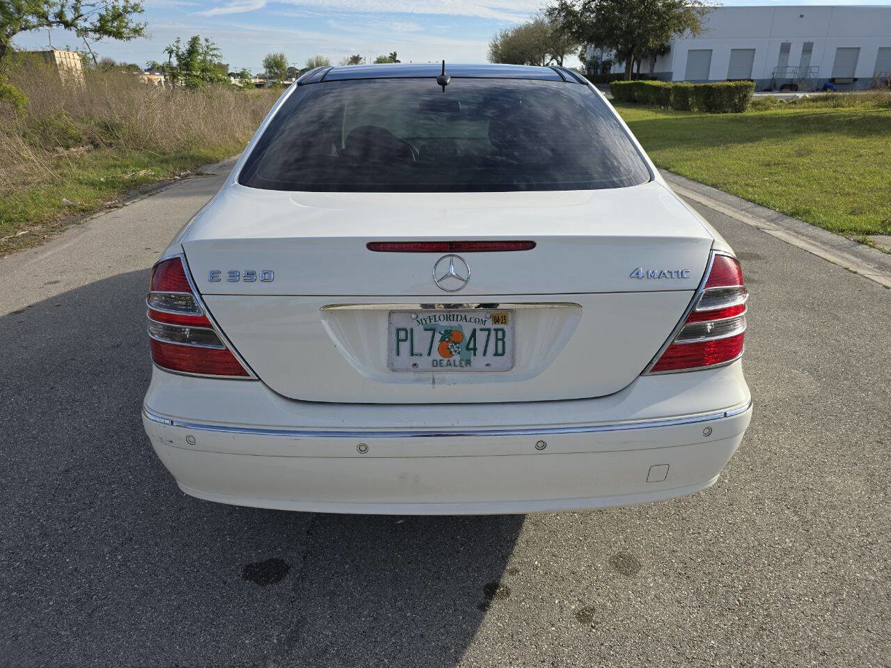 Used 2006 Mercedes-Benz E 350 4MATIC Sedan image 5