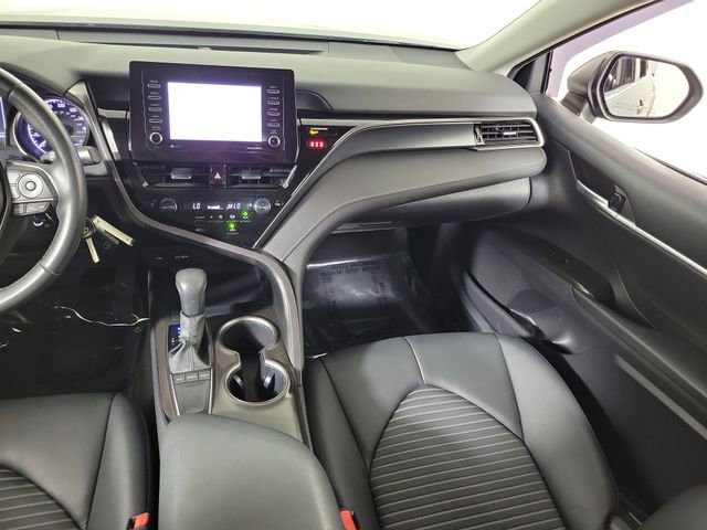 Used 2023 Toyota Camry SE FWD image 17