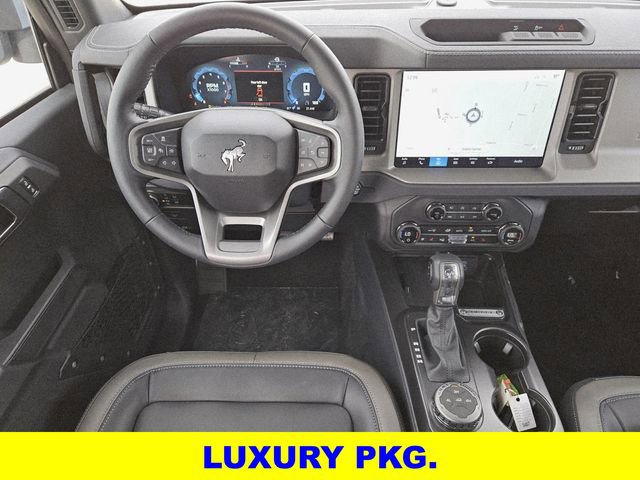 New 2025 Ford Bronco Outer Banks image 4