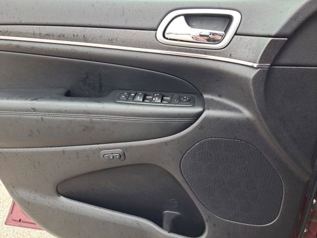 Used 2018 Jeep Grand Cherokee Limited image 22