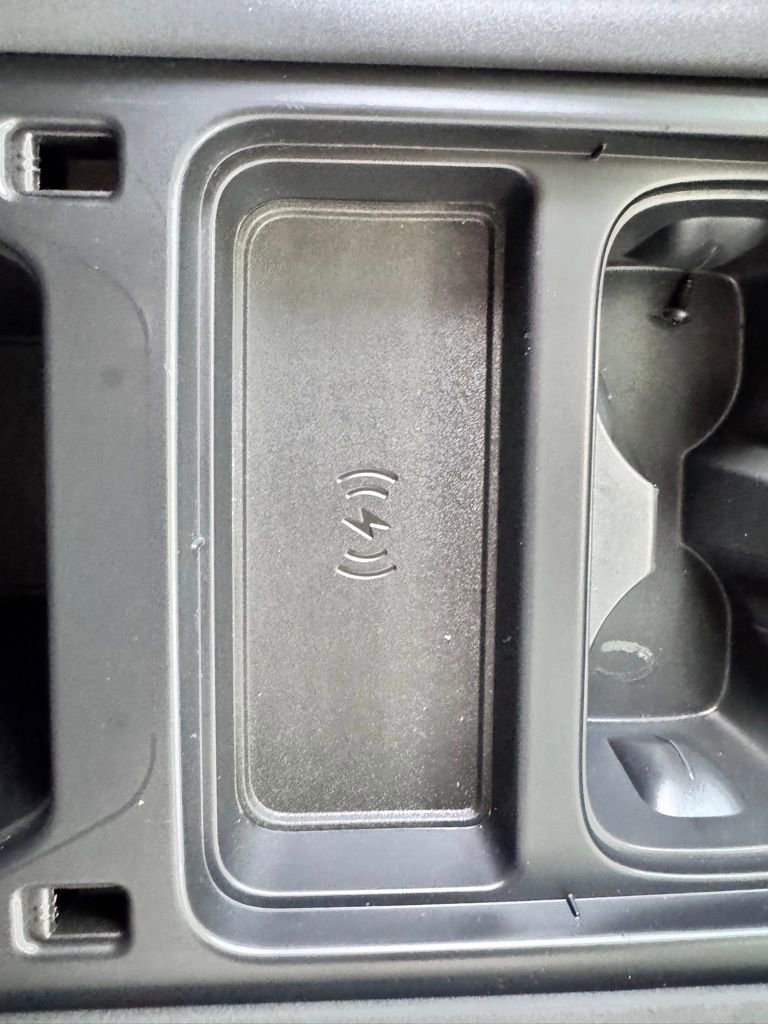 Used 2023 Land Rover Defender 110 S image 55