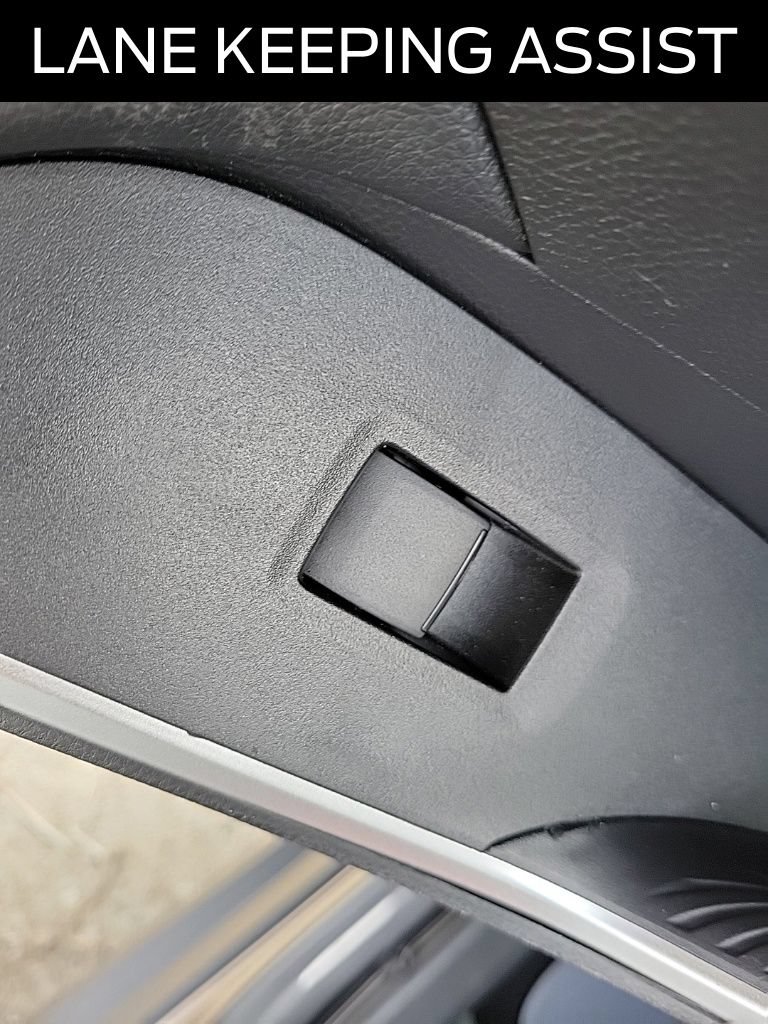 Used 2021 Toyota RAV4 LE AWD/4WD image 14