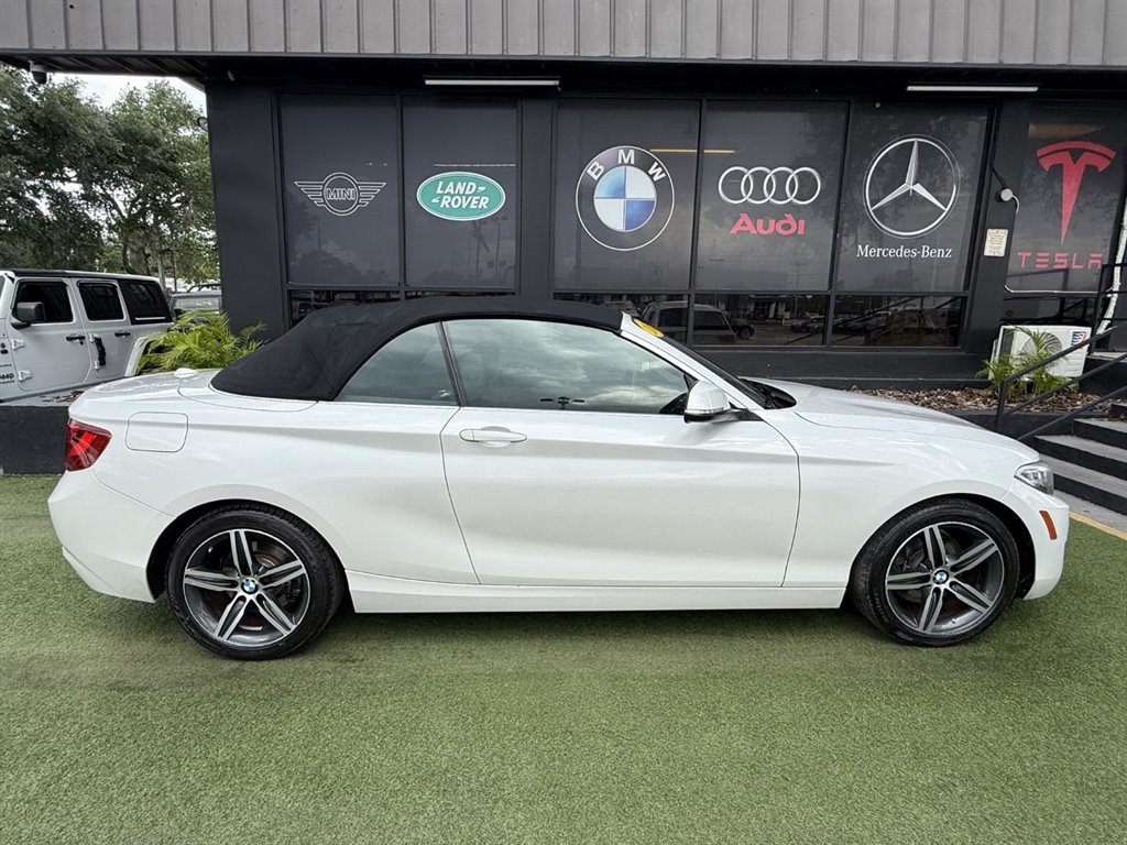 Used 2017 BMW 230i Convertible RWD image 10