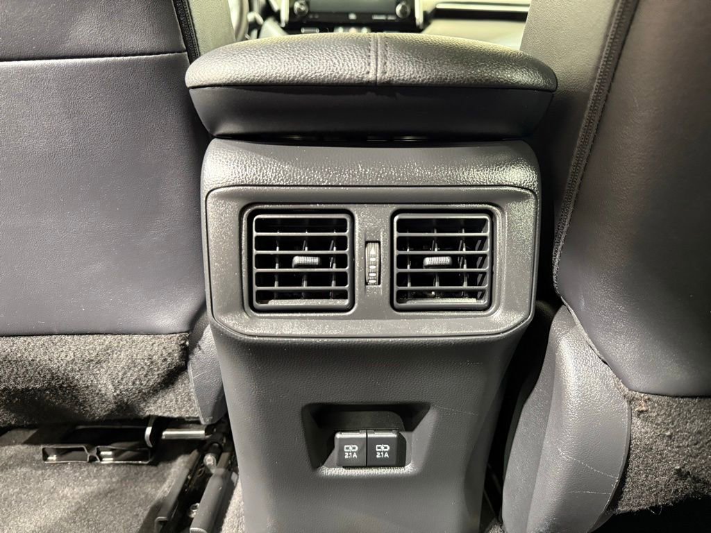 Used 2021 Toyota RAV4 XLE Premium AWD/4WD image 22
