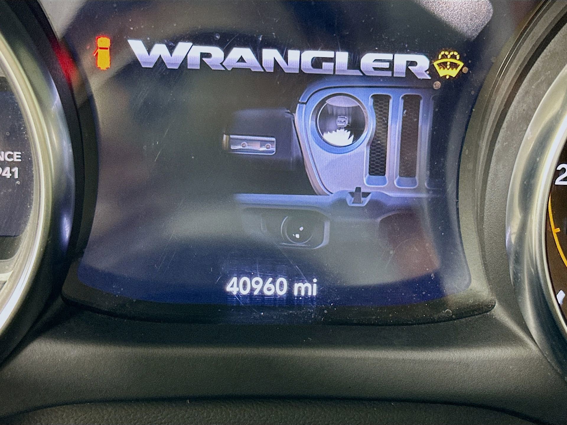Used 2023 Jeep Wrangler Unlimited Sahara AWD/4WD image 13