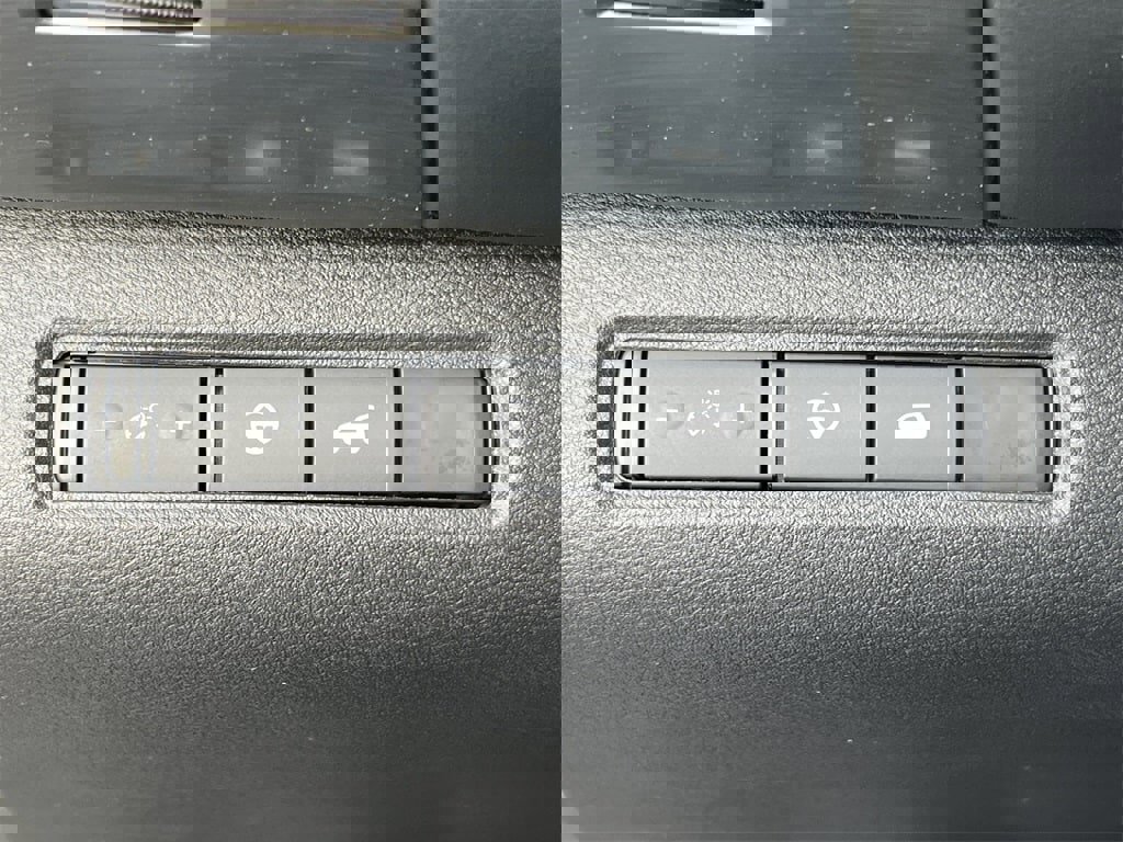 New 2026 Nissan Pathfinder SL image 17