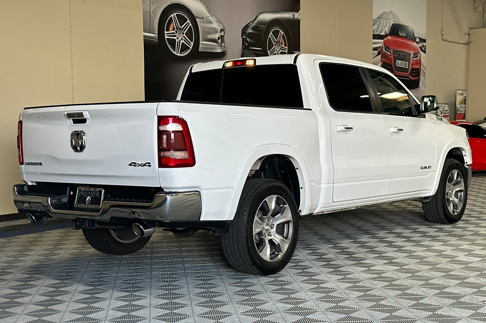 Used 2021 RAM 1500 Laramie AWD/4WD image 4
