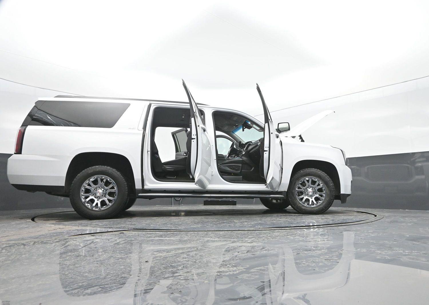 Used 2017 GMC Yukon XL SLT image 56
