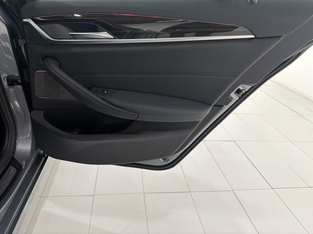 Certified 2023 BMW 530i xDrive w/ Premium Package image 21