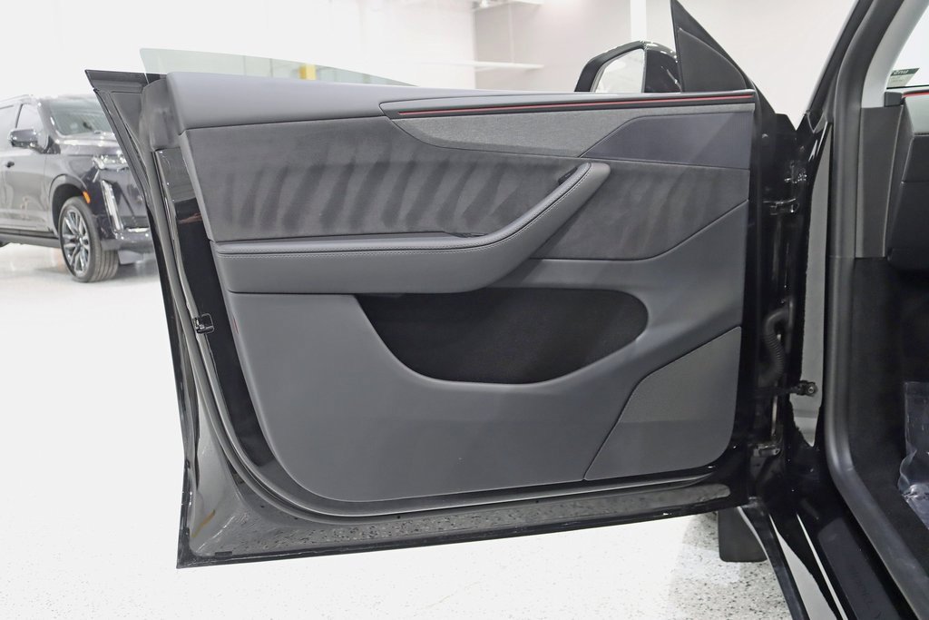 Used 2026 Tesla Model Y AWD image 32