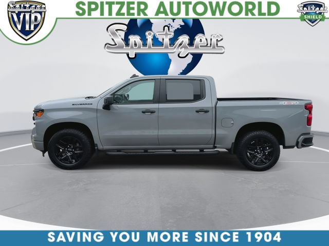 Used 2024 Chevrolet Silverado 1500 Custom w/ Turbomax Blackout Package AWD/4WD image 6