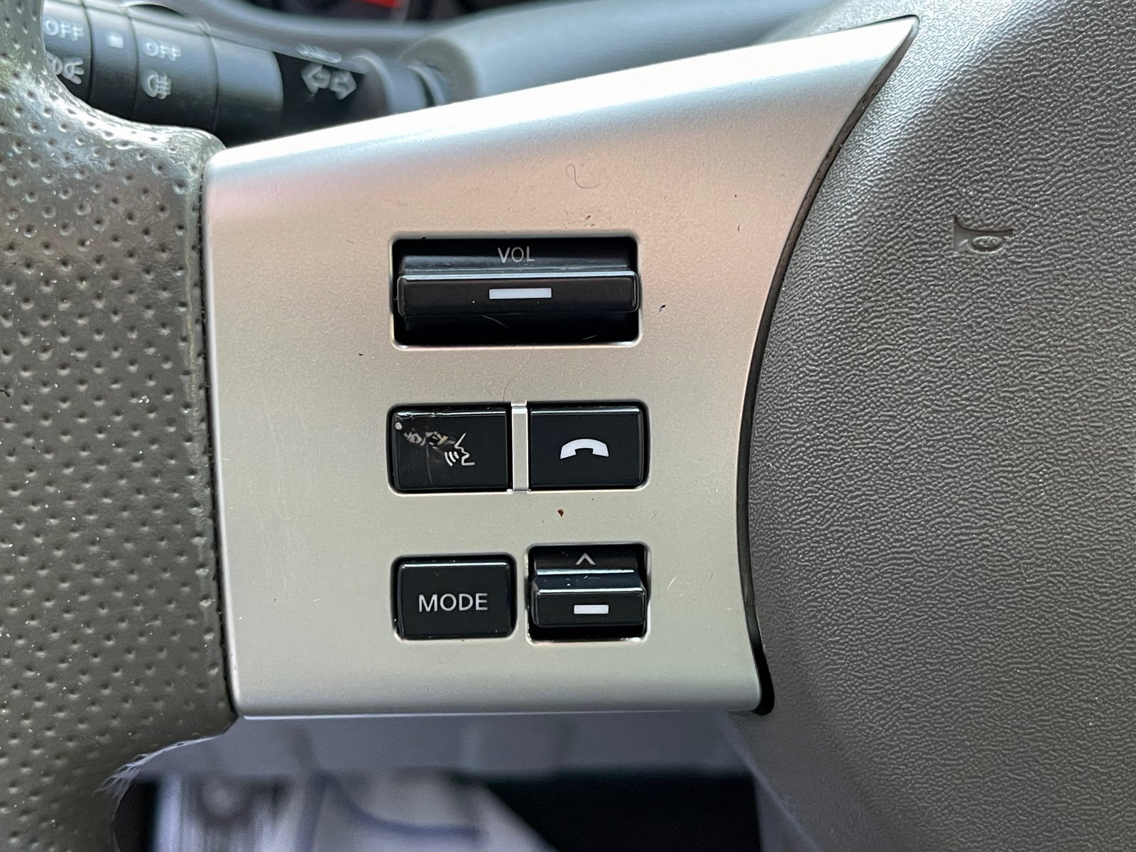 Used 2019 Nissan Frontier SV image 28