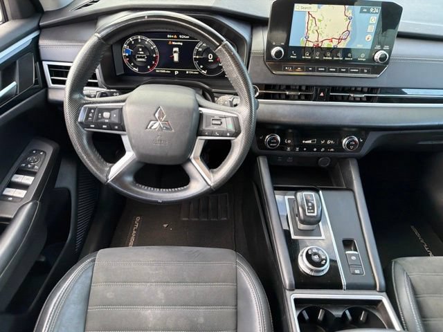 Used 2023 Mitsubishi Outlander SE FWD image 17