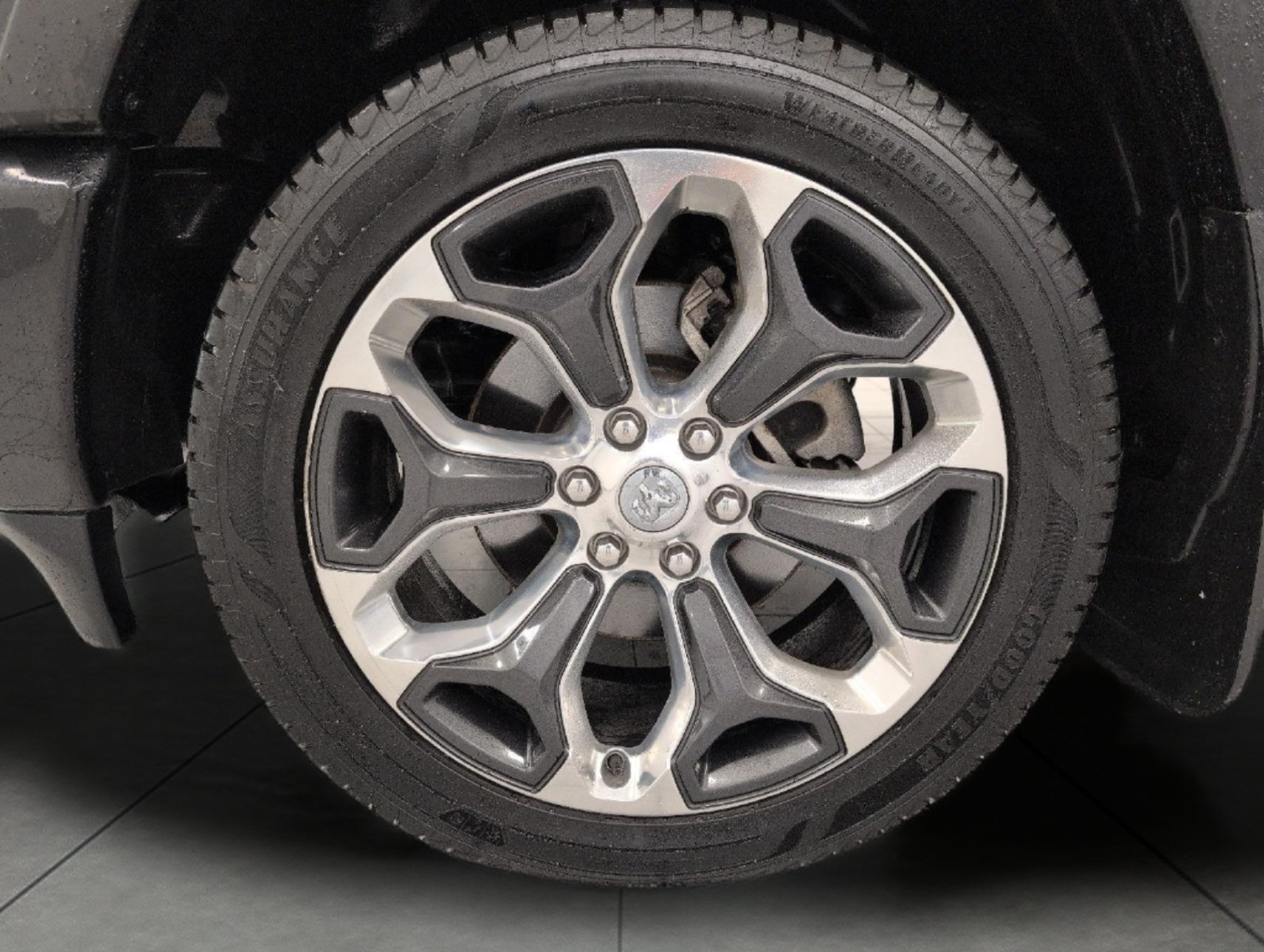Used 2021 RAM 1500 Limited AWD/4WD image 3