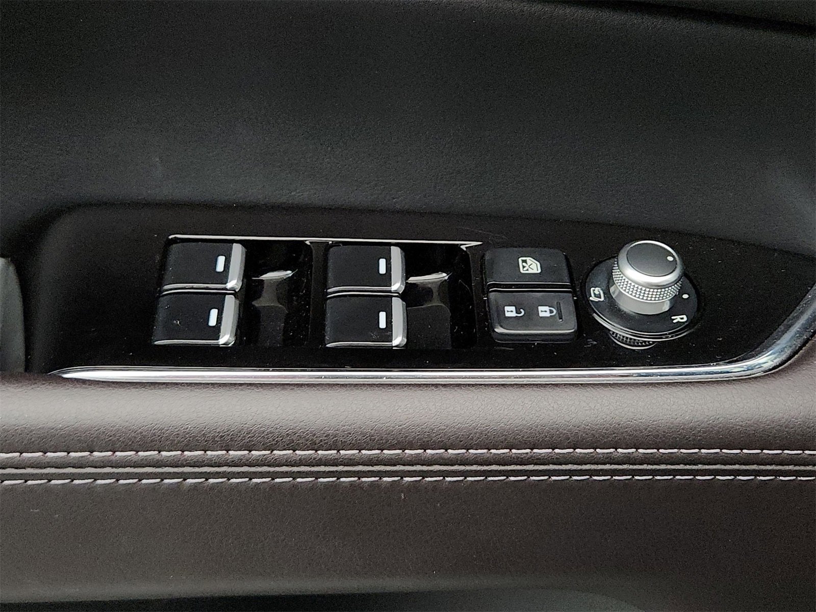 Certified 2025 MAZDA CX-5 Signature image 40