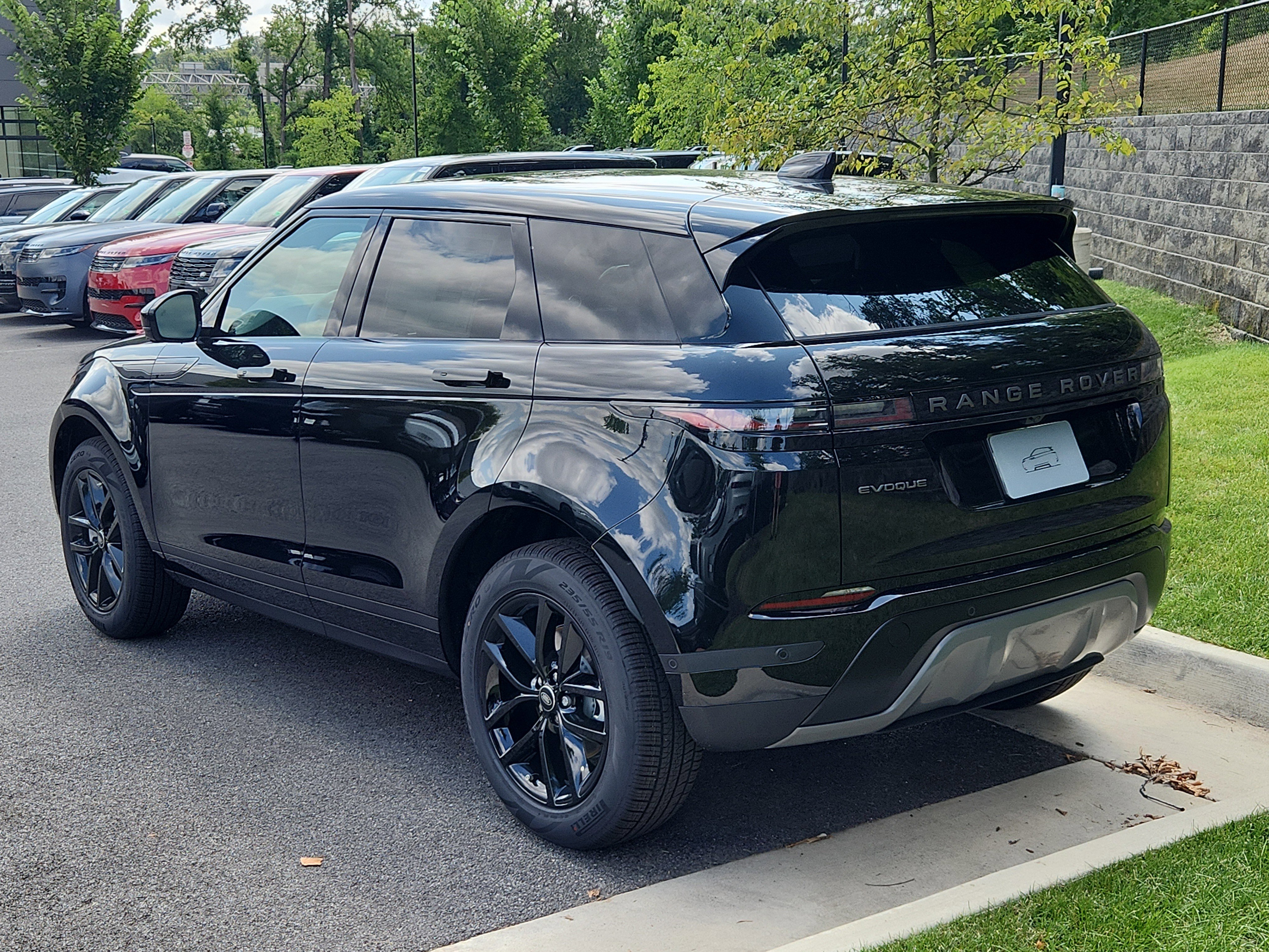 New 2026 Land Rover Range Rover Evoque S image 12