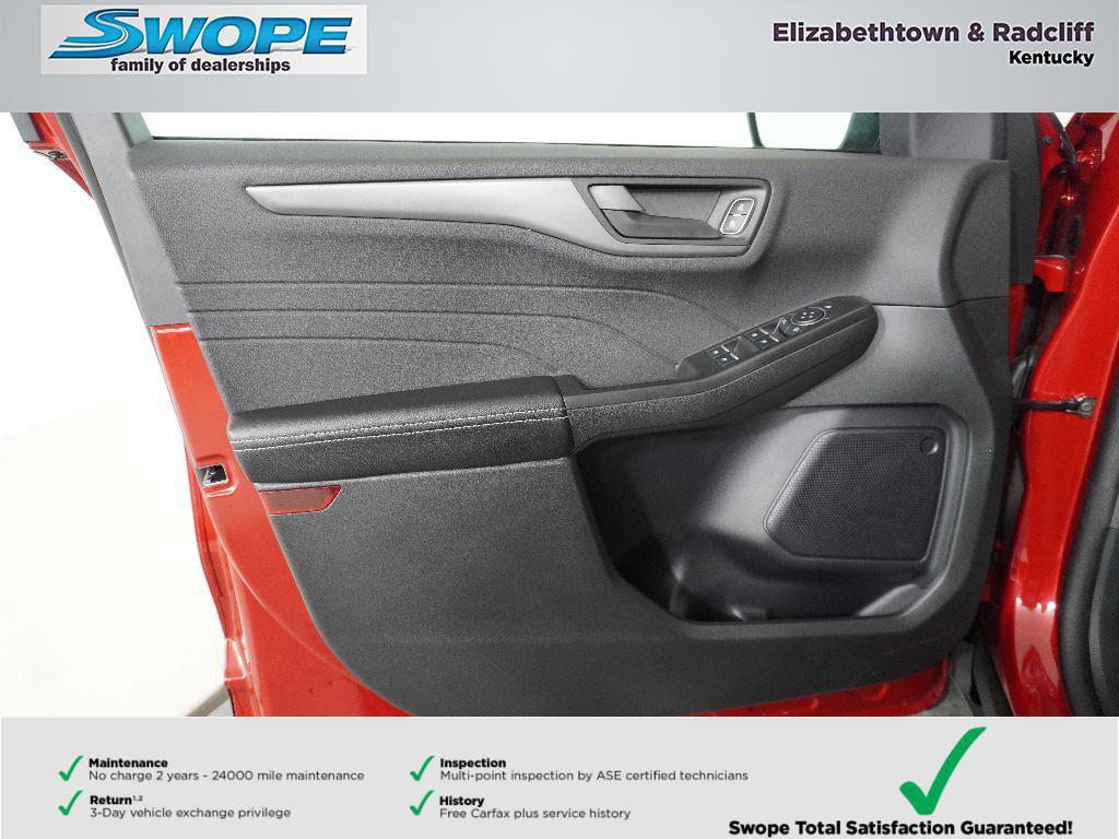 Used 2025 Ford Escape Active w/ Tech Pack #1 AWD/4WD image 13