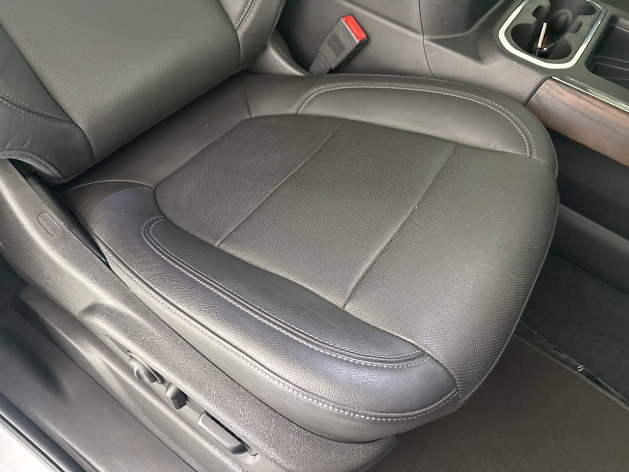 Used 2020 GMC Sierra 1500 SLT w/ SLT Premium Package image 26