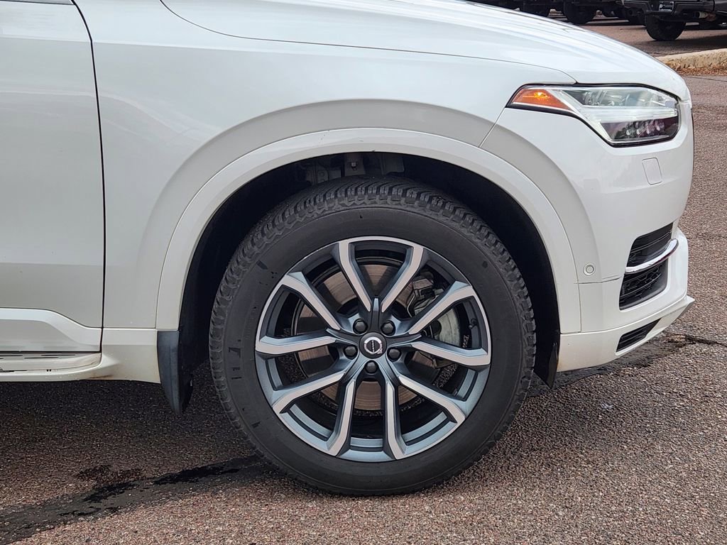 Used 2016 Volvo XC90 T8 Momentum w/ Vision Package AWD/4WD image 29