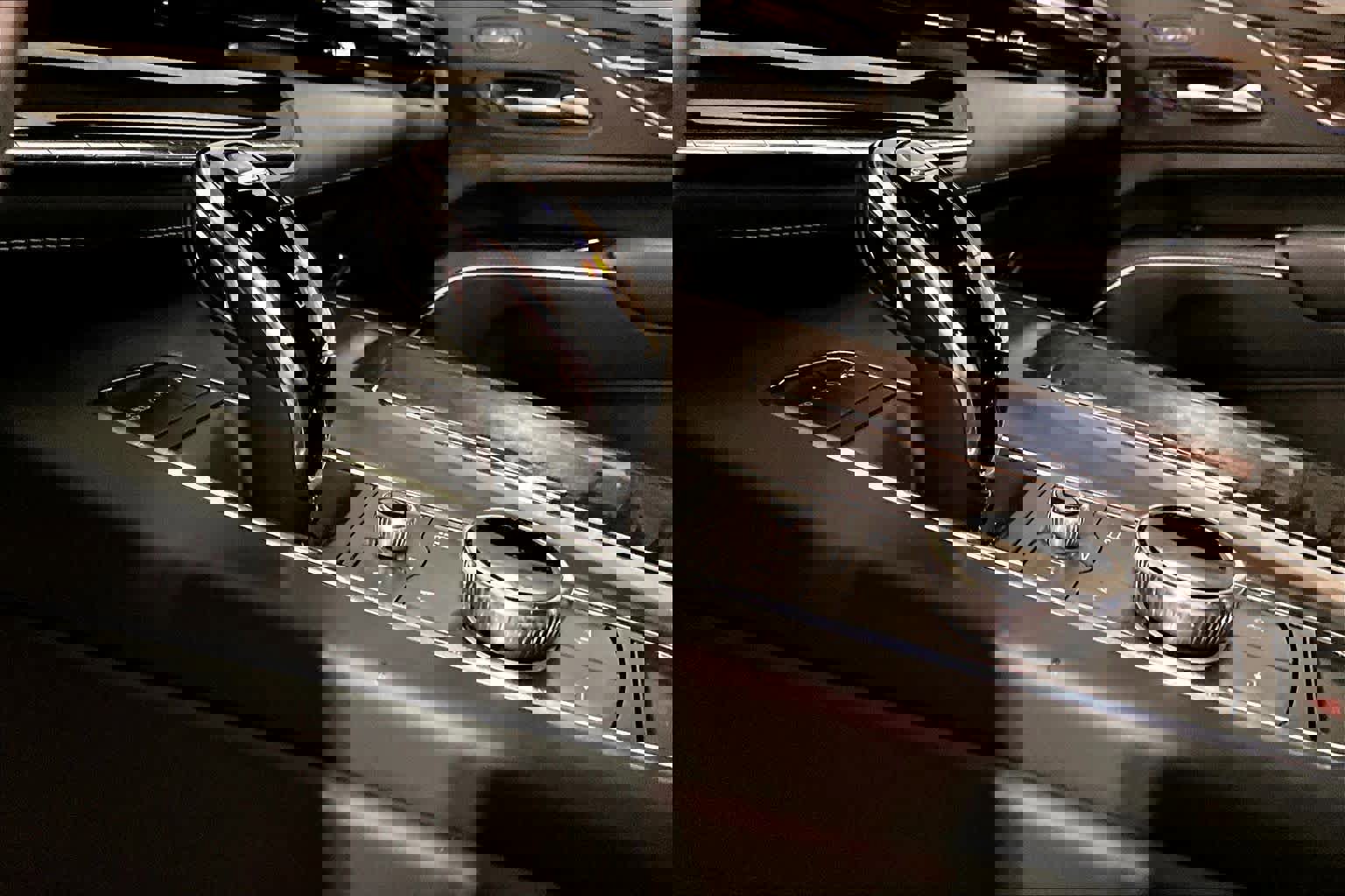 Used 2023 Cadillac Escalade ESV Sport Platinum image 15