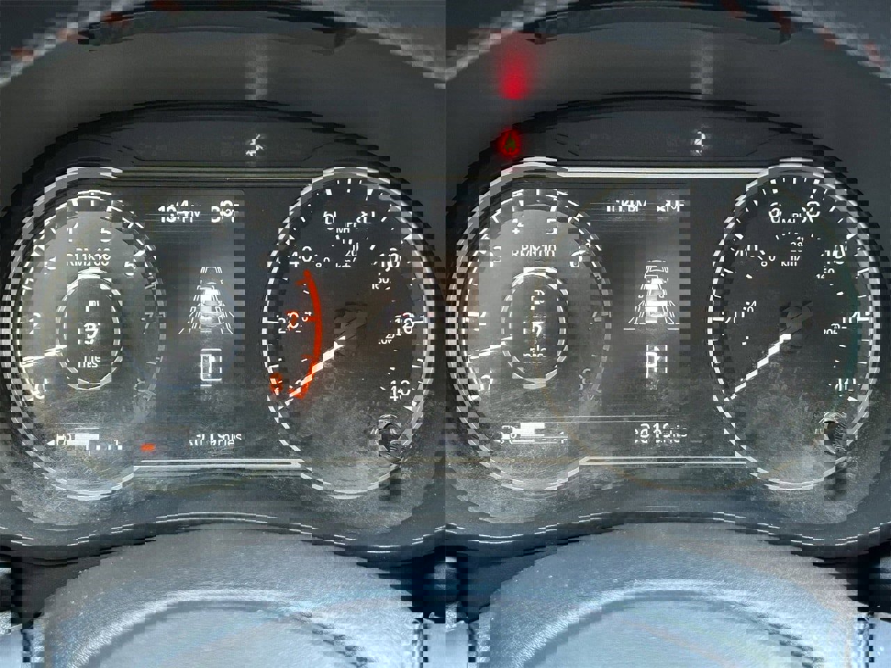 Certified 2023 Nissan Versa SR w/ Trunk Package image 32