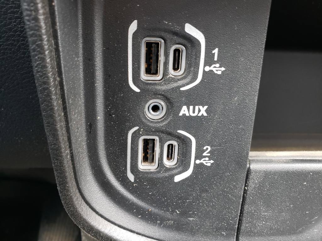 Used 2022 RAM 2500 Tradesman w/ Chrome Appearance Group image 22