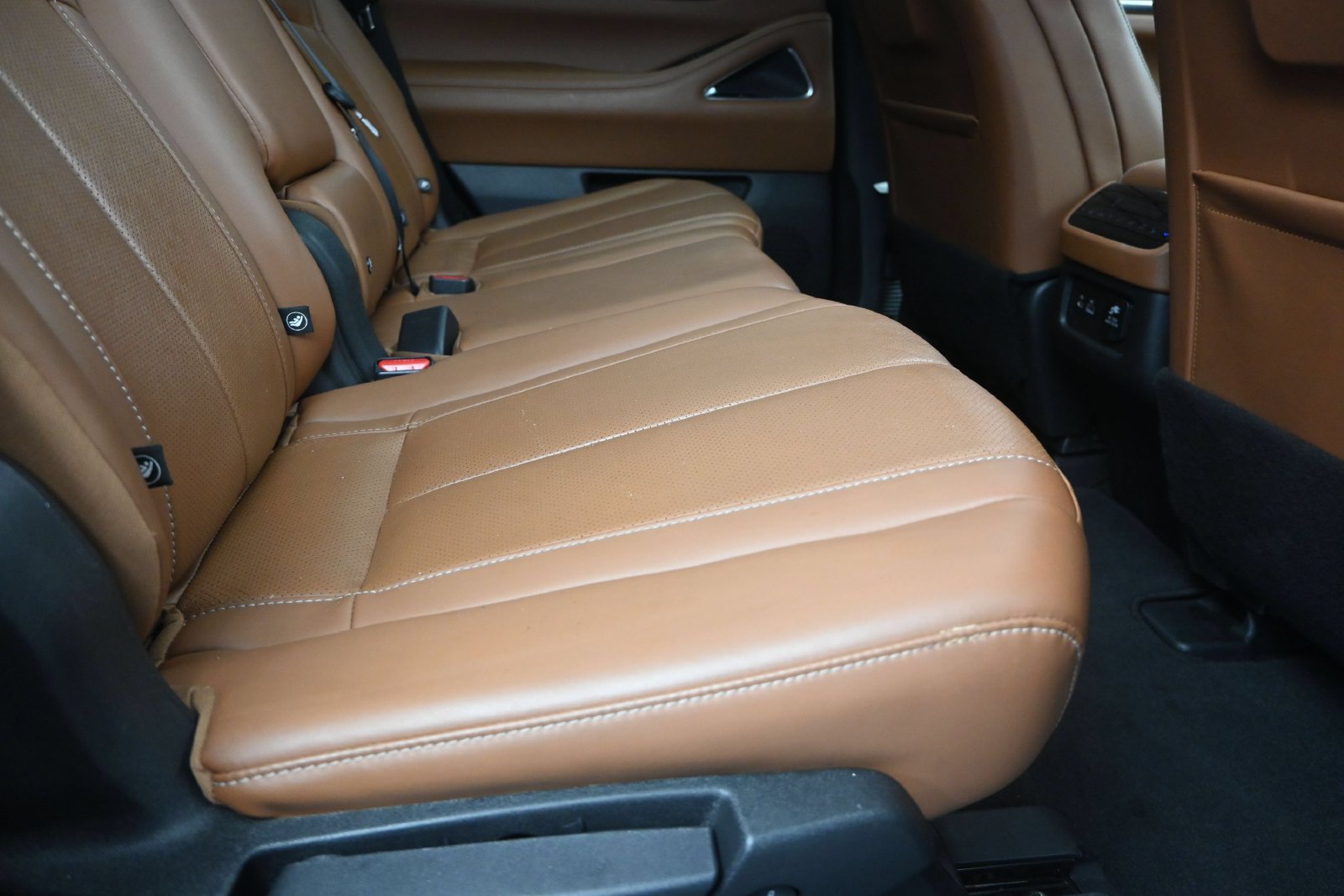 Certified 2023 INFINITI QX60 Sensory w/ Vision Package AWD/4WD image 23
