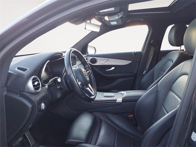 Used 2023 Mercedes-Benz GLC 300 4MATIC Coupe image 9