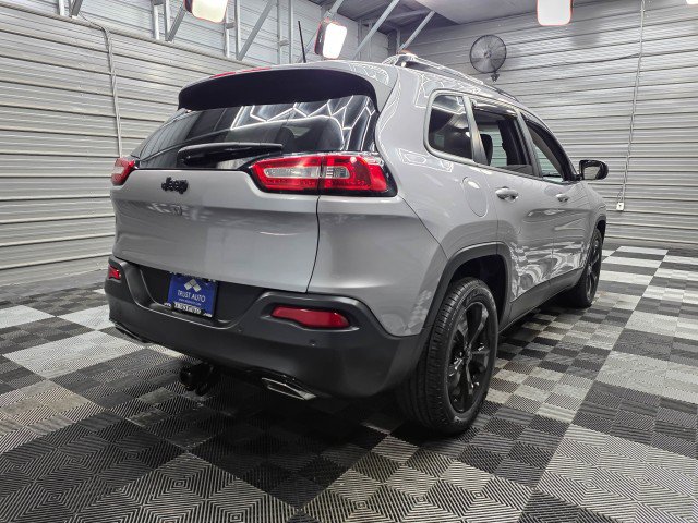 Used 2017 Jeep Cherokee High Altitude FWD image 5