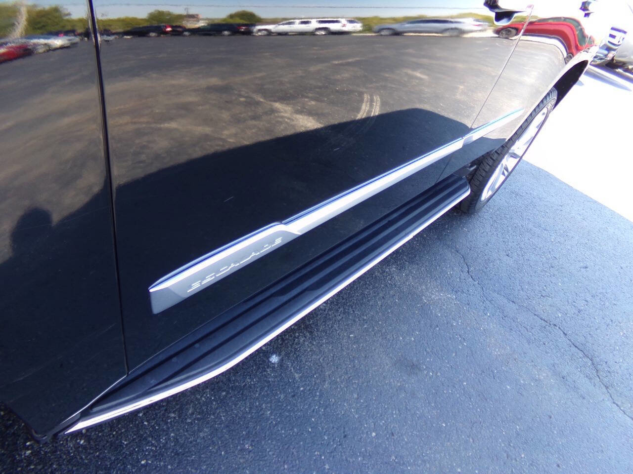 Used 2019 Cadillac Escalade Luxury image 43