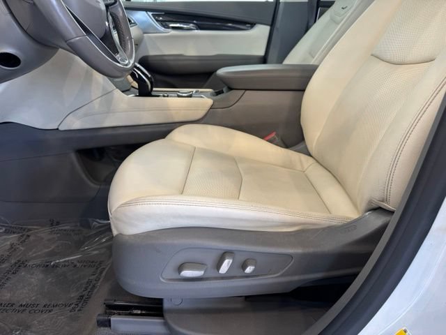 Used 2020 Cadillac XT6 Premium Luxury AWD/4WD image 5