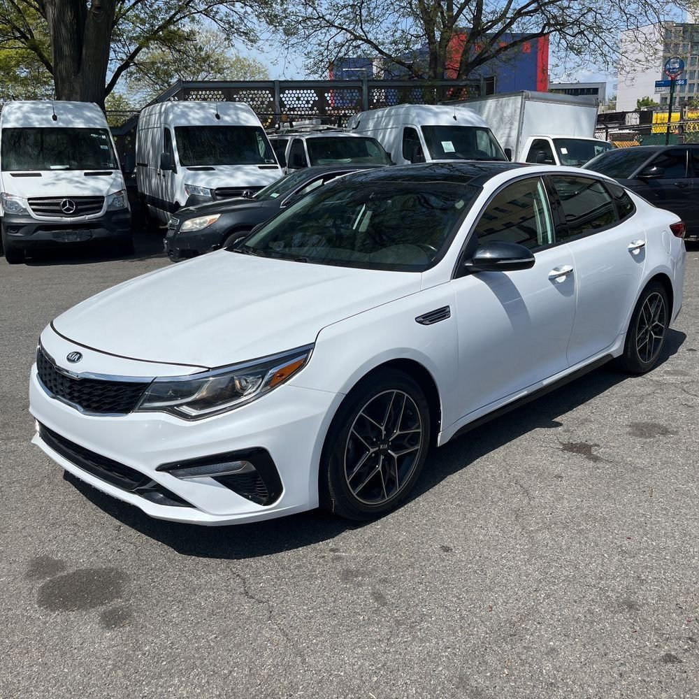 Used 2020 Kia Optima SE FWD image 2