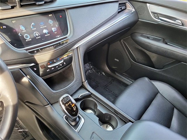 Used 2017 Cadillac XT5 Luxury w/ Driver Awareness Package image 14