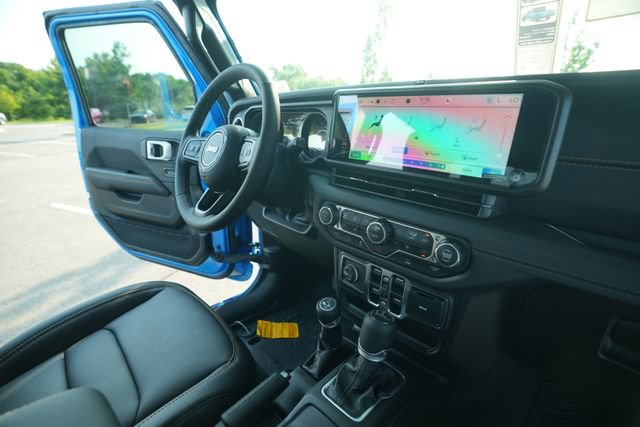 New 2026 Jeep Gladiator Mojave AWD/4WD image 33