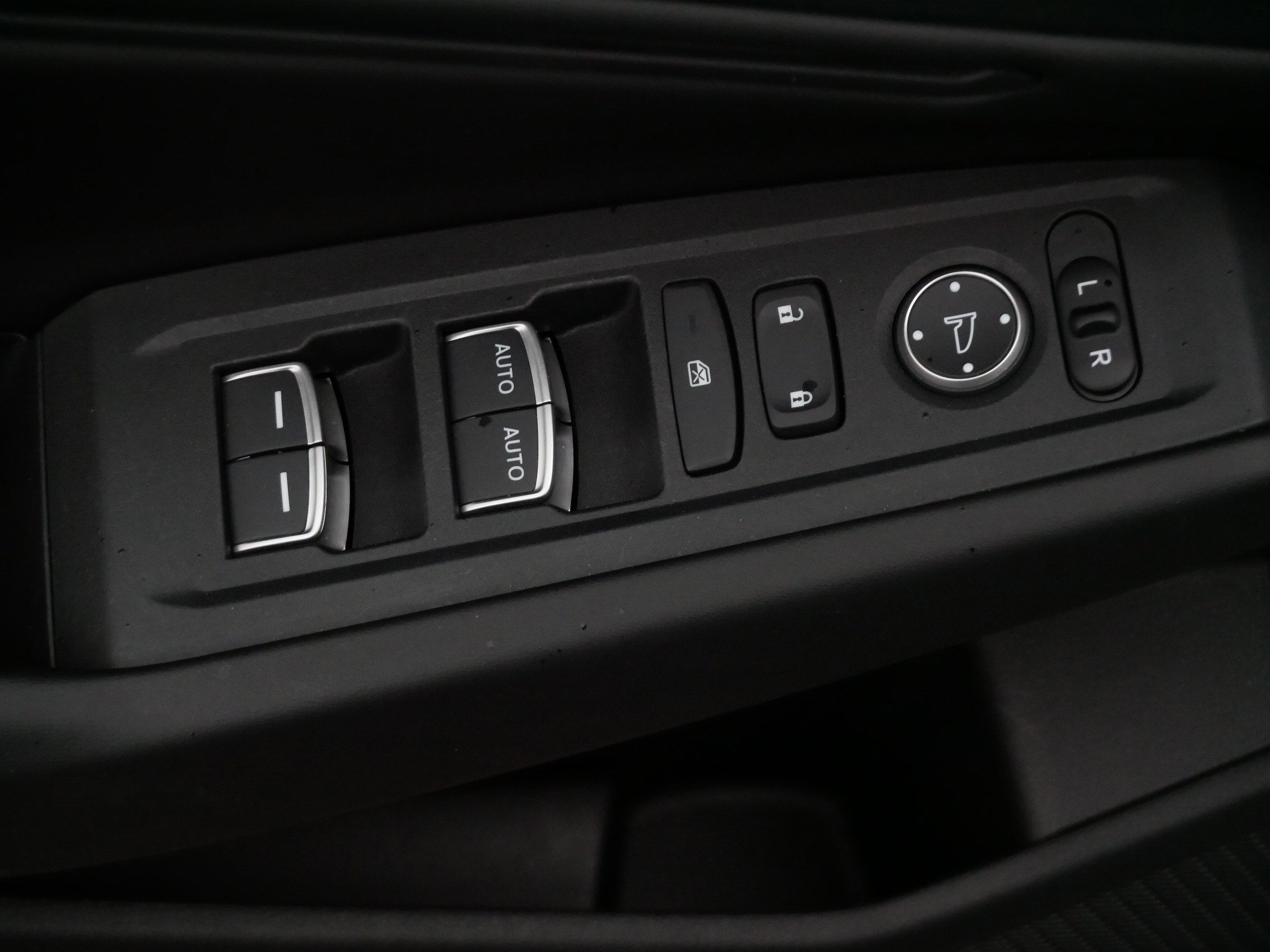 Used 2023 Honda Accord EX image 19