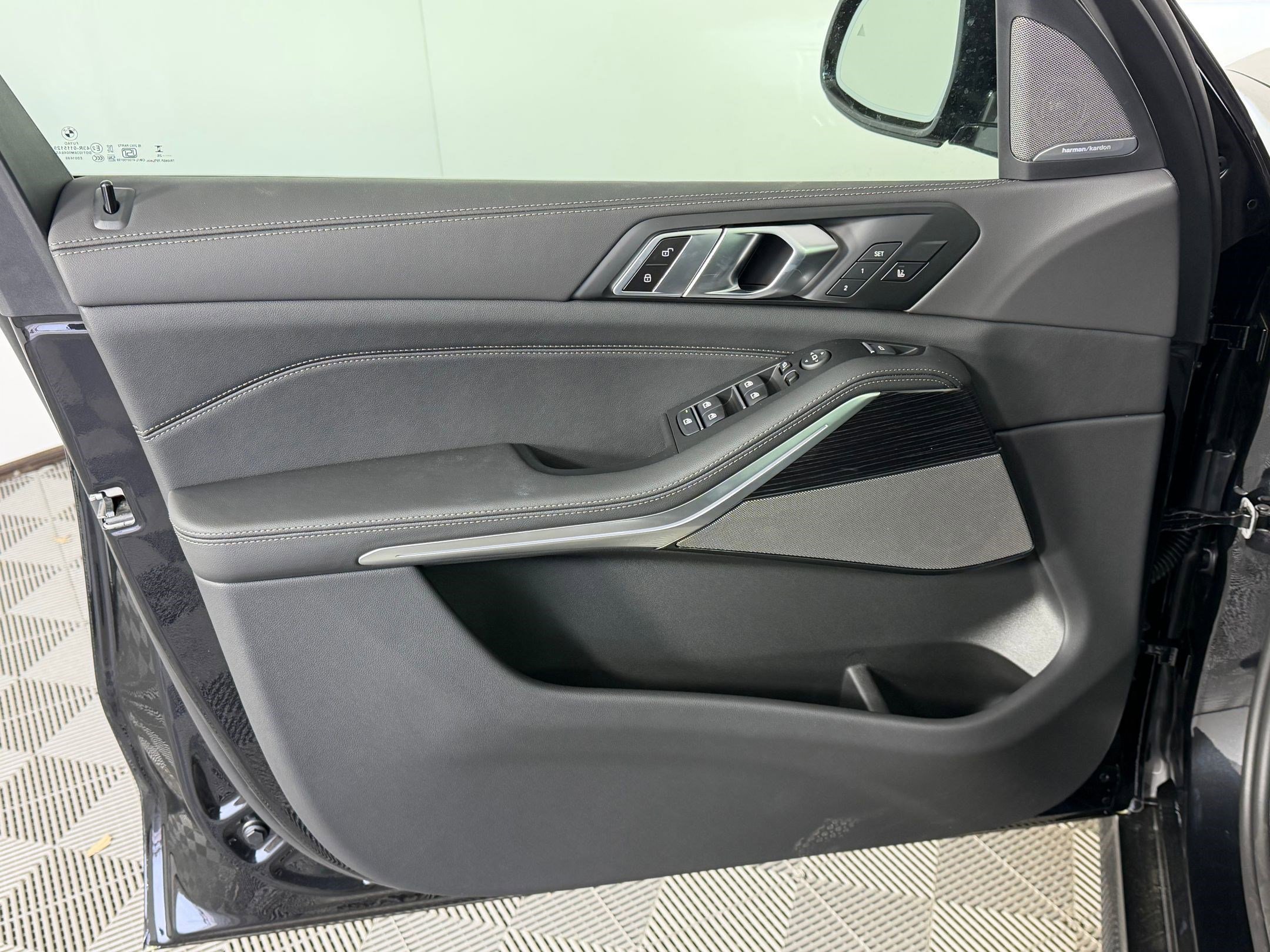 New 2026 BMW X5 sDrive40i w/ M Sport Package image 11