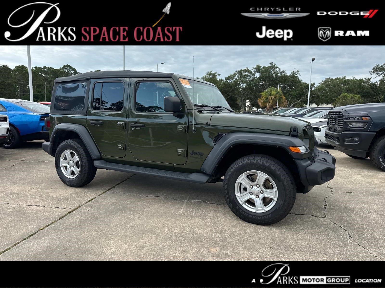 Used 2022 Jeep Wrangler Unlimited Sport AWD/4WD video 1